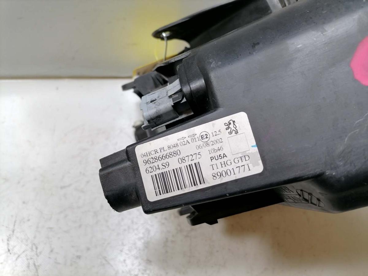 Peugeot 206 original Scheinwerfer vorn links Halogen Bj.2003